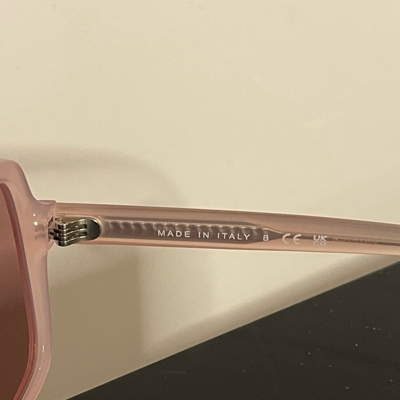 SOLD NWT Chanel Pink ๐ Sunglasses with Case & Box - Picture 7 of 10